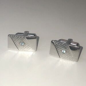 VTG Sarah Coventry Silver Tone Blue Stone Cufflinks EUC 1” x .5”